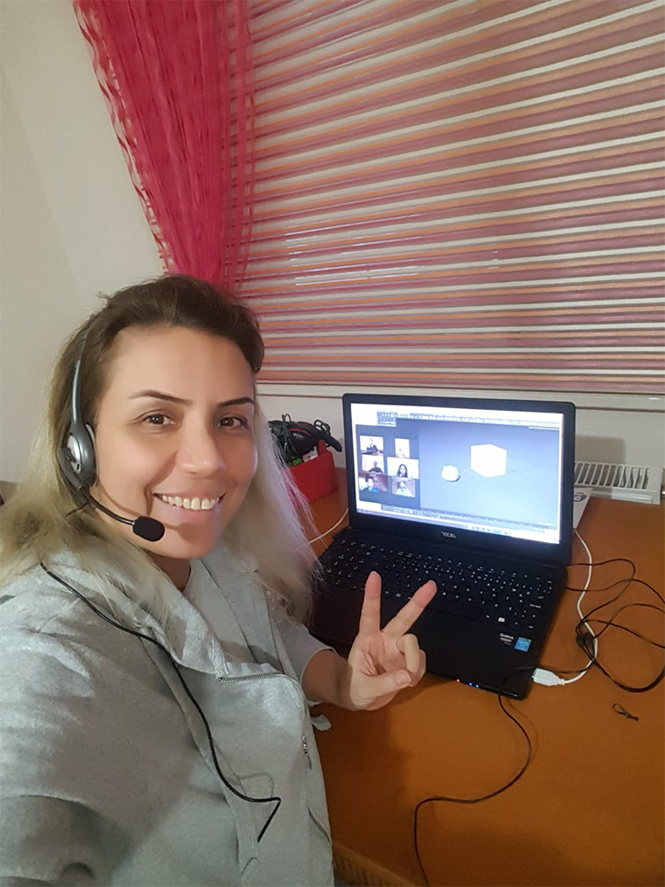 Ri Akademi eğitimlerine CANLI YAYIN’larla devam ediyor.